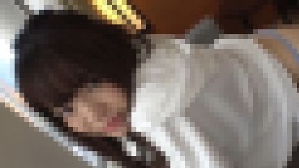 美乳の21歳女子大生が恥ずかしながらも本気汁を溢れさせて喘ぐ サンプル画像