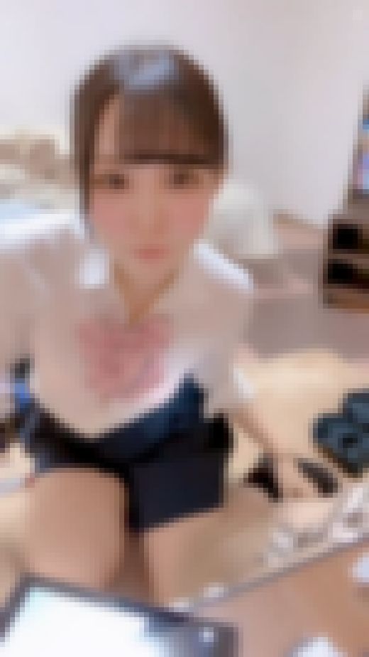 ライブ配信 23 　パンチラ 詰め合わせ 現役アイドル、制服女子など　サンプル画像1