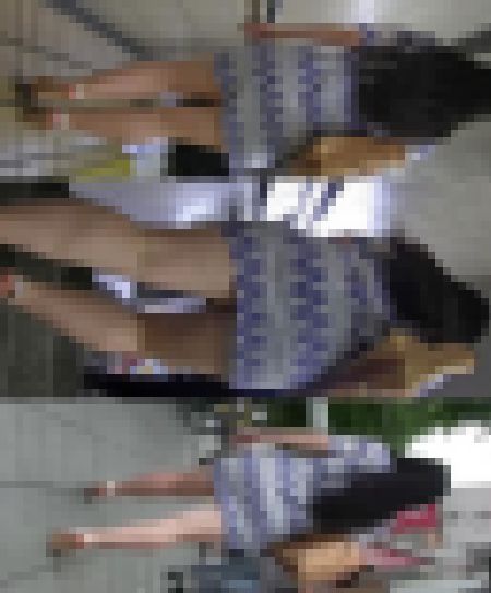 【再編集】セクシーランガードチラ見せムチムチ尻女　サンプル画像1