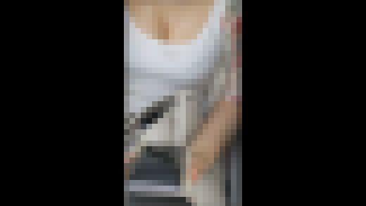 【対面フェチ】汗で光るおっぱい谷間【ナマ乳・ブラ透け・おっぱい・谷間】　サンプル画像2