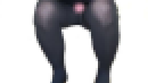 【４ｋ】※顔出し＊最新作！かわいい顔してお股ゆるゆるレディ～黒脚編～純白のアレ♡　サンプル画像1