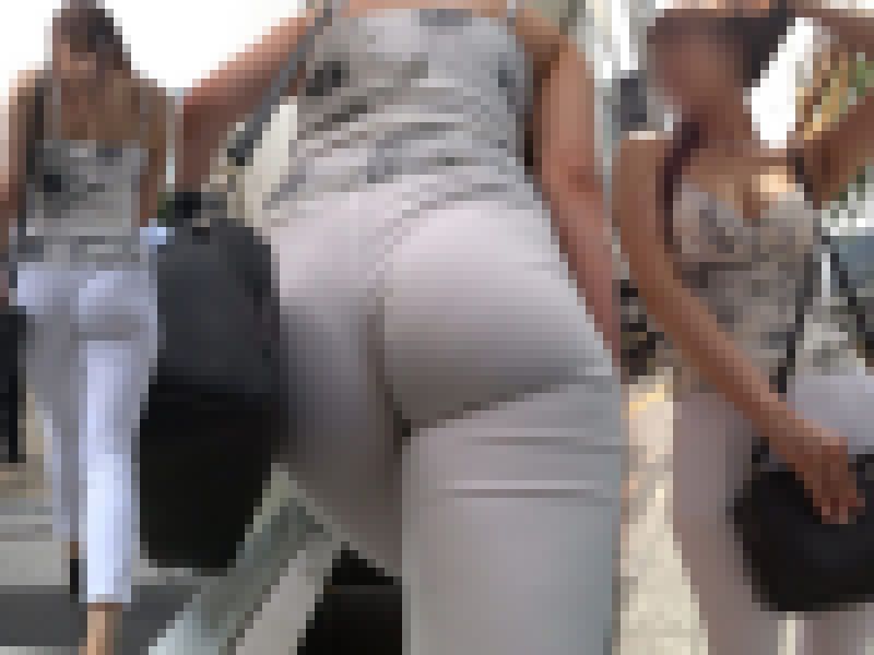 【超高画質】《前編》スライムヒップ＆オッパイのシンクロ美女！卑猥に蠢く尻肉と完熟パイ乳でサラリーマンも元気ハツラツ！！ サンプル画像