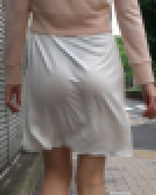 Cさんパート3　パンティーライン　透け　尻 サンプル画像