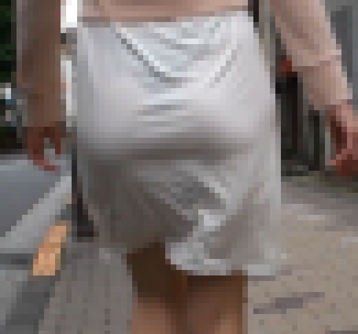 Cさんパート3　パンティーライン　透け　尻　サンプル画像3