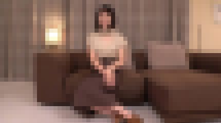 真面目な31歳教師が巨根で突かれFカップを揺らして痴態を晒す サンプル画像1
