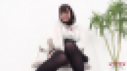 八木奈々 焦らしながら耳に囁きじっくりと見せてくれるエッチなおねぇさんにお願いパンチラ　サンプル画像1