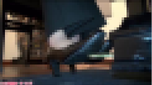 グランドピアノをパンプス、ローファーでペダルパンピングf185 サンプル画像