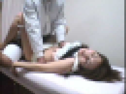 堅物で用心深い妻を定期婦人検診と騙し…！File.6　サンプル画像2