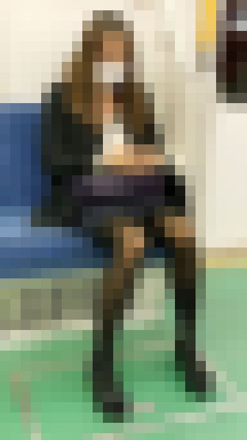 スレンダーな黒ストッキング美脚が美しい可愛いOLさん（前編）　サンプル画像1