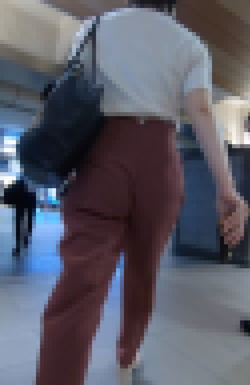 エロヒップをしたOL　サンプル画像1