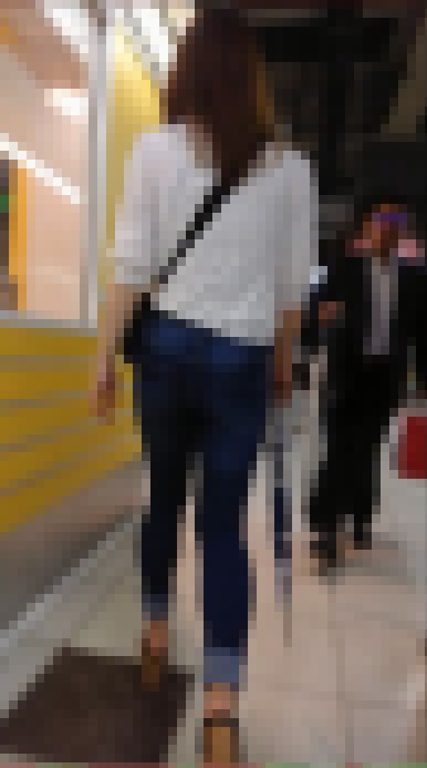 【食べ頃ヒップ】20代細身OLスキニーデニム尻　サンプル画像1