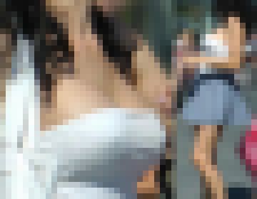 【フルHD】突起が丸見えのノーブラさん サンプル画像