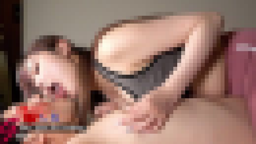長身＆長舌ギャル麻里香のＭ男悶絶激痛!乳首噛みつねり顔舐め接吻　サンプル画像2