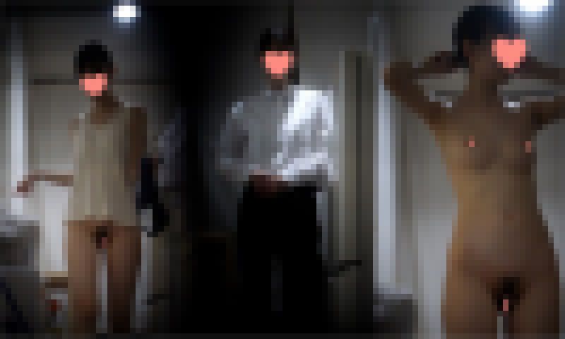 気づかれた⁉真下から見えた、清楚系女子大生のキレイすぎる肉ビラ。。。 サンプル画像