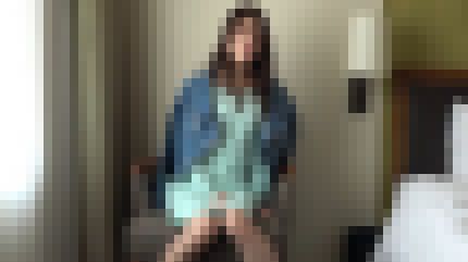 スレンダーな32歳ランジェリーショップ店員が敏感な体を巨根で突かれ可愛い声で喘ぎまくる　サンプル画像1