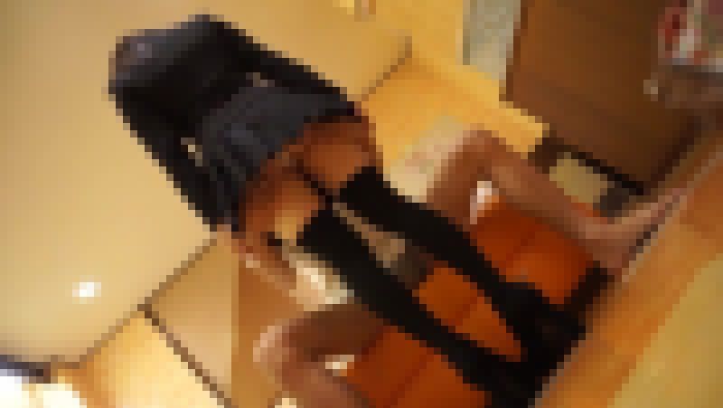 【個撮】制服コス人妻と不倫中出し サンプル画像
