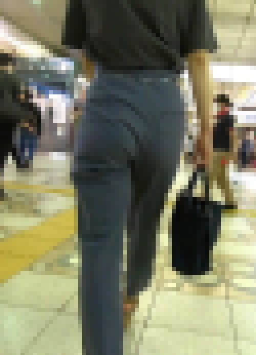 若妻のむちっとした尻　サンプル画像1