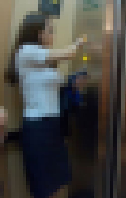ロケット巨乳で出勤　サンプル画像1