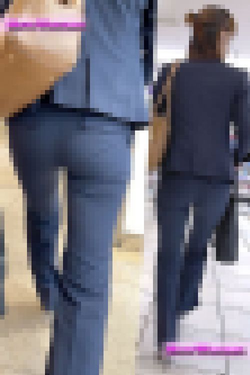 OL152☆パンツスーツが似合う長い美脚のスタイル抜群OLさん!ぷり尻粘着でPラインに大興奮^ ^ サンプル画像2