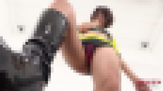 ☆カレン☆’ 　超ミニスカ×長い足！レースクイーンカレンちゃんの足攻め☆足フェチ編　サンプル画像1