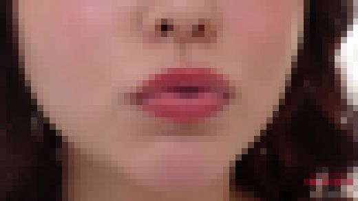 日乃ふわり 4K動画 手のひらからこぼれおちる！Hカップバストの持ち主、ふわりちゃんの体をじっくり堪能。接写編　サンプル画像1