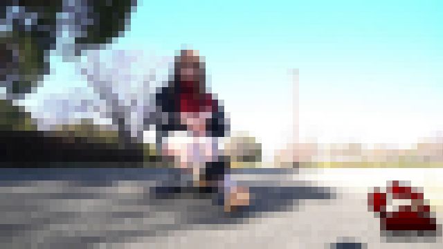 軍ソクの上からハイソを履いてみます。 サンプル画像