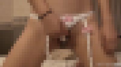 白Tバックフロントショット サンプル画像