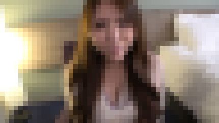 Gカップの22歳アパレル店員が巨根で激しく突かれて喘ぎまくってAVのエッチを堪能 サンプル画像
