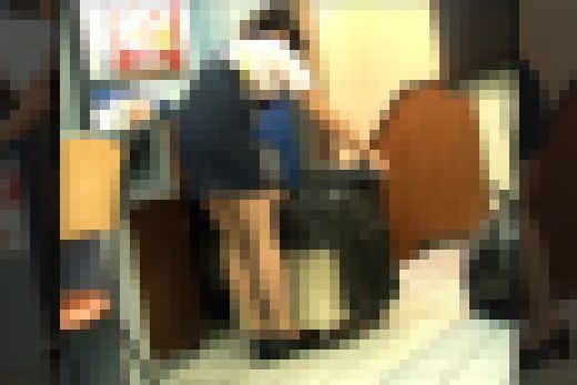 【マ〇ク】ファーストフードのお姉さん達【マ〇ド】　サンプル画像1