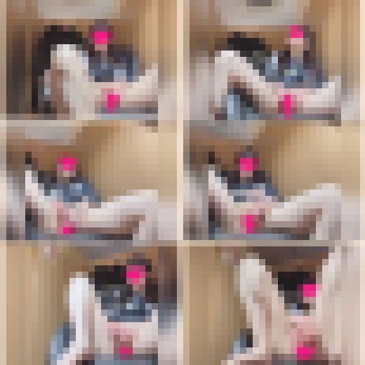 ネットカフェ隠し撮り【女性専用個室】かわいい学生が声を我慢して痙攣オナニー（mp4）　サンプル画像2