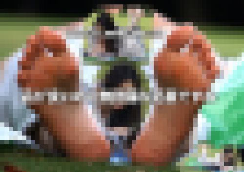 品が良いのに無防備な足裏ですね（２名分）　サンプル画像1