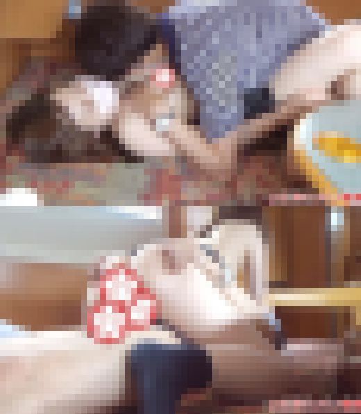 優等生ちゃんにヤリたい放題～♪気がつかないように中出しハメまくり注意報発令中ｗ最後にゴックンもお勉強ｗ②　サンプル画像1