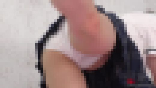 二葉エマ笑顔で楽しくパンモロ満載！お肉がプルプル♪マット運動　サンプル画像1