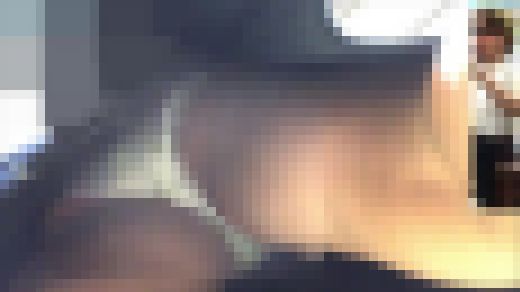 【顔出し】都会の美女のパンティセット019.020　サンプル画像2