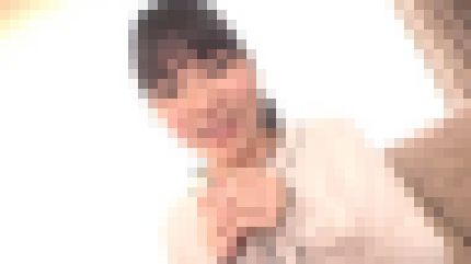 奥手の20歳猫カフェ店員が人生で初めて味わう快感に美巨乳を揺らして悶える サンプル画像