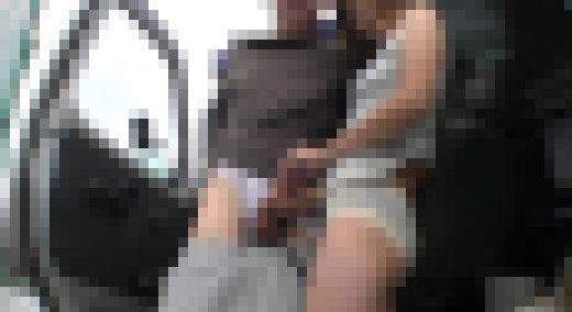 堕天使YUIのカーセックスお散歩 サンプル画像1
