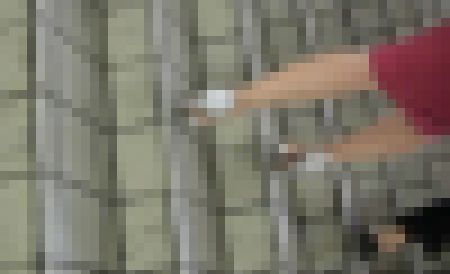 尻を突き出して仕事の愚痴をこぼすOL(再販)　サンプル画像2