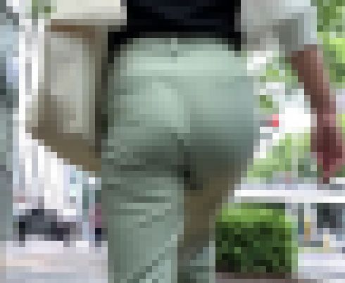 《ムニュっと潰れる尻肉がなんともイヤラしい》 No.2345【Part1・ホント、最近の女性はお尻がエッチに発育している】 サンプル画像