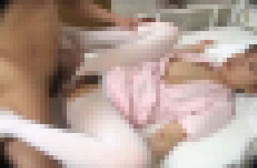 美人ナースの白い美脚パンストを引き裂く…　 AOI の場合　サンプル画像1