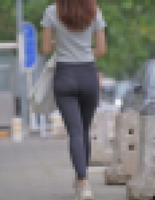 2K ピタパンお姉さんのセクシー下半身１　サンプル画像3