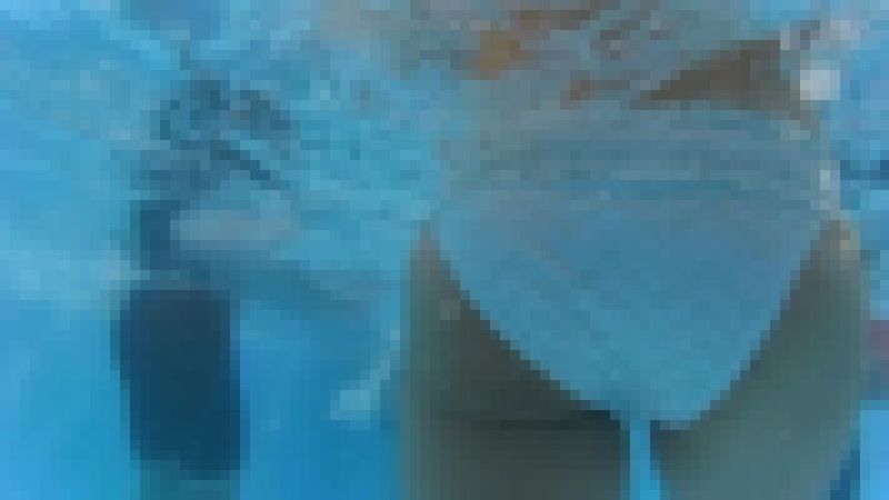 ま〇スジ?②【HOK-14】プールのビキニ水着ハミ尻大集合vol.14 サンプル画像