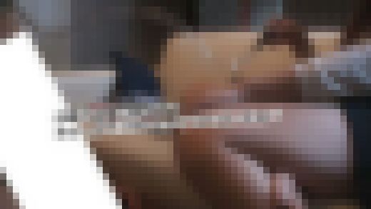 嫌々の本物今どきギャル【生々しいガチ映像】〇〇の力でしゃぶらせ生セックス生フェラ援助じじいに小便飲まれる援〇ギャル　サンプル画像1