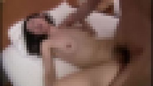 【ブリット】人妻貧乳 #018 EQ-248-02　サンプル画像3