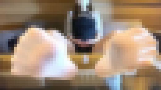 【最終】【生足×靴下×ブーツ】【足舐め★超接写】【足舐めリプレイ】【足コキ射】ソックス美女の足指を舐めつくす！まりこ23才前編　サンプル画像1