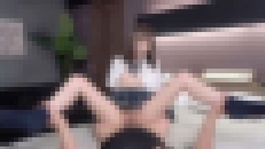 お金に釣られて身体を差し出す制服美少女...パイパンまんこに精液注入!!　サンプル画像3