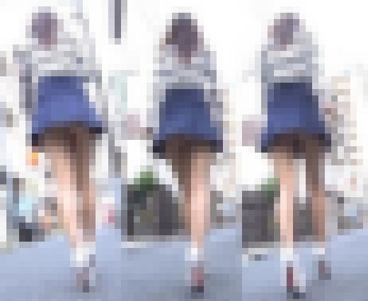 ❦～「あの～…お姉さん丸見えですけど…」と声をかけたくなる程のパンチラ逆さ撮りwww！！～❦　サンプル画像1