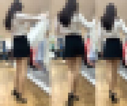 【高画質】休憩時間のパンストＯＬ美脚　サンプル画像1