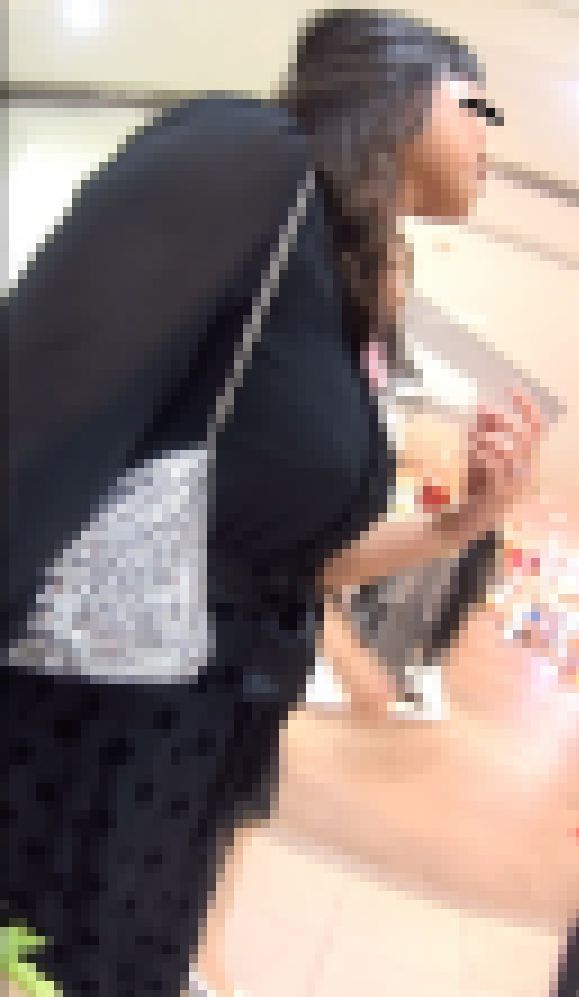 神爆乳！！ドレスザボイン！！超爆乳ドレス神乳に焦点！ サンプル画像