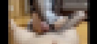 メイド足コキ、サテン手袋ローション手コキ 主観視点 サンプル画像1