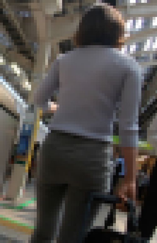 健康的な出張OLヒップ　サンプル画像1